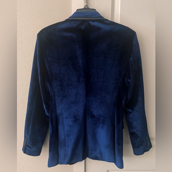 Men’s Velvet  Slim Fit One Button Blazer - Picture 3 of 3